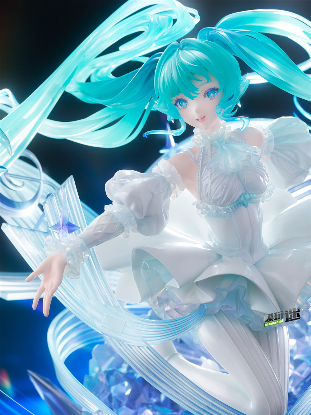 eStream推出SSF初音未来 -水晶礼裙-1/7手办
