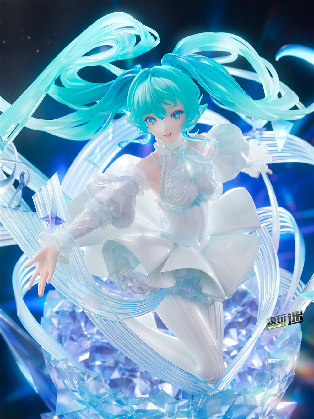 eStream推出SSF初音未来 -水晶礼裙-1/7手办
